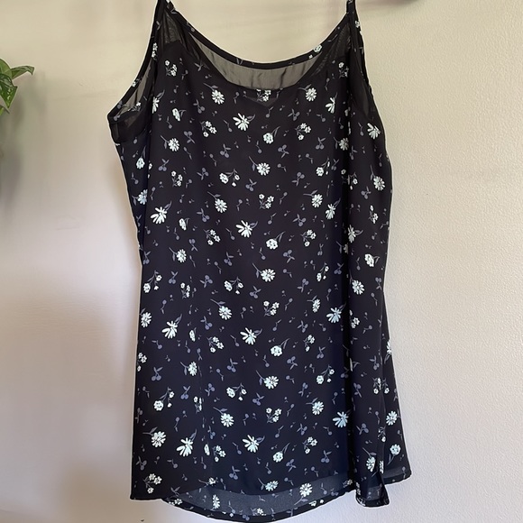 Maurices/ Tank/ Size Medium/ Floral pattern - Picture 3 of 3